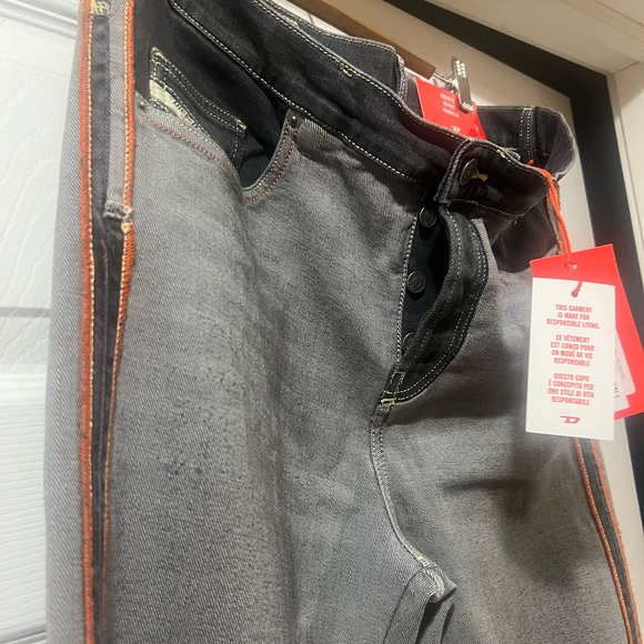 Men’s Diesel Jeans Size 33 - Picture 4 of 5
